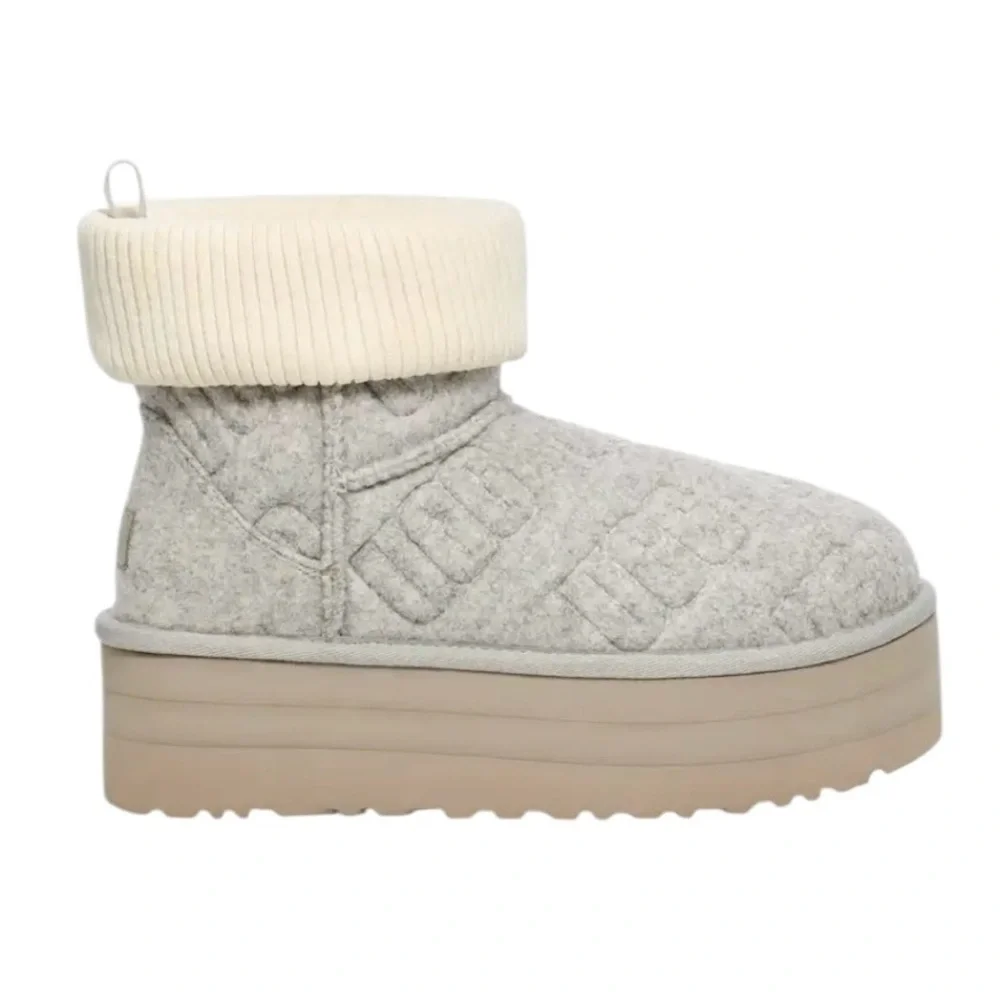 UGG Classic Mini Platform Felted platform textured logo booties sheep fur size 8